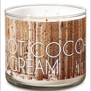 Bath and body works large 3 wick scented CANDLE